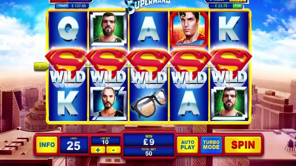 Screenshot of Superman II slot from Playtech